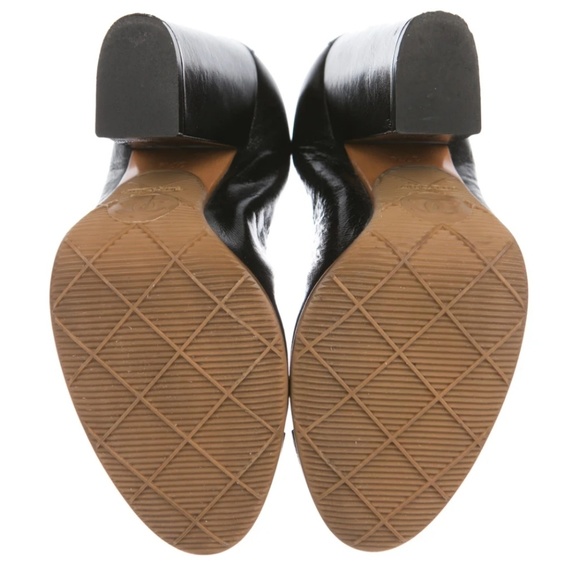 Chanel - Picture 4 of 5